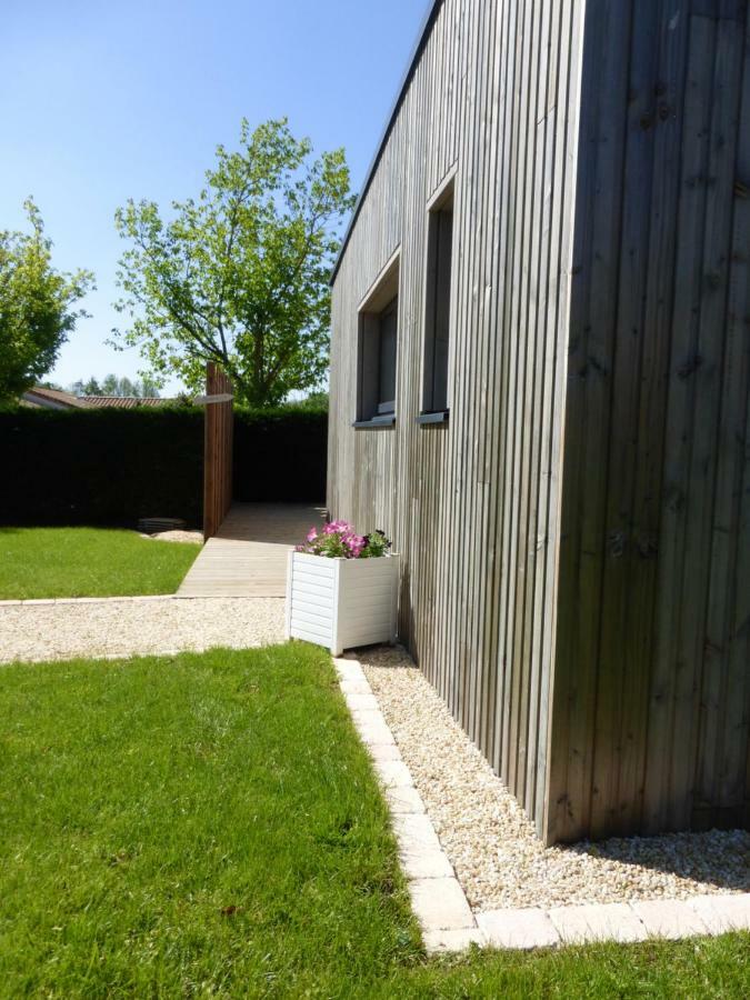 La Cabane Du Bonheur Les Herbiers Exterior photo